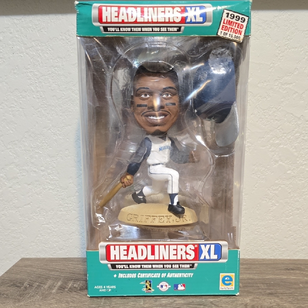 1999 Limited Edition Headliners XL Ken Griffey Jr Figurine